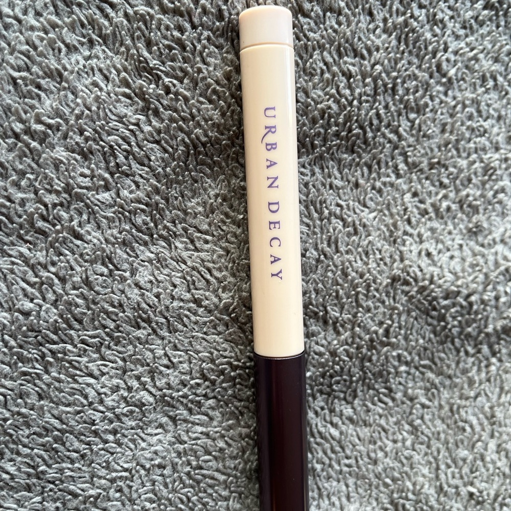 Urban Decay Buffer Eye Shadow stick